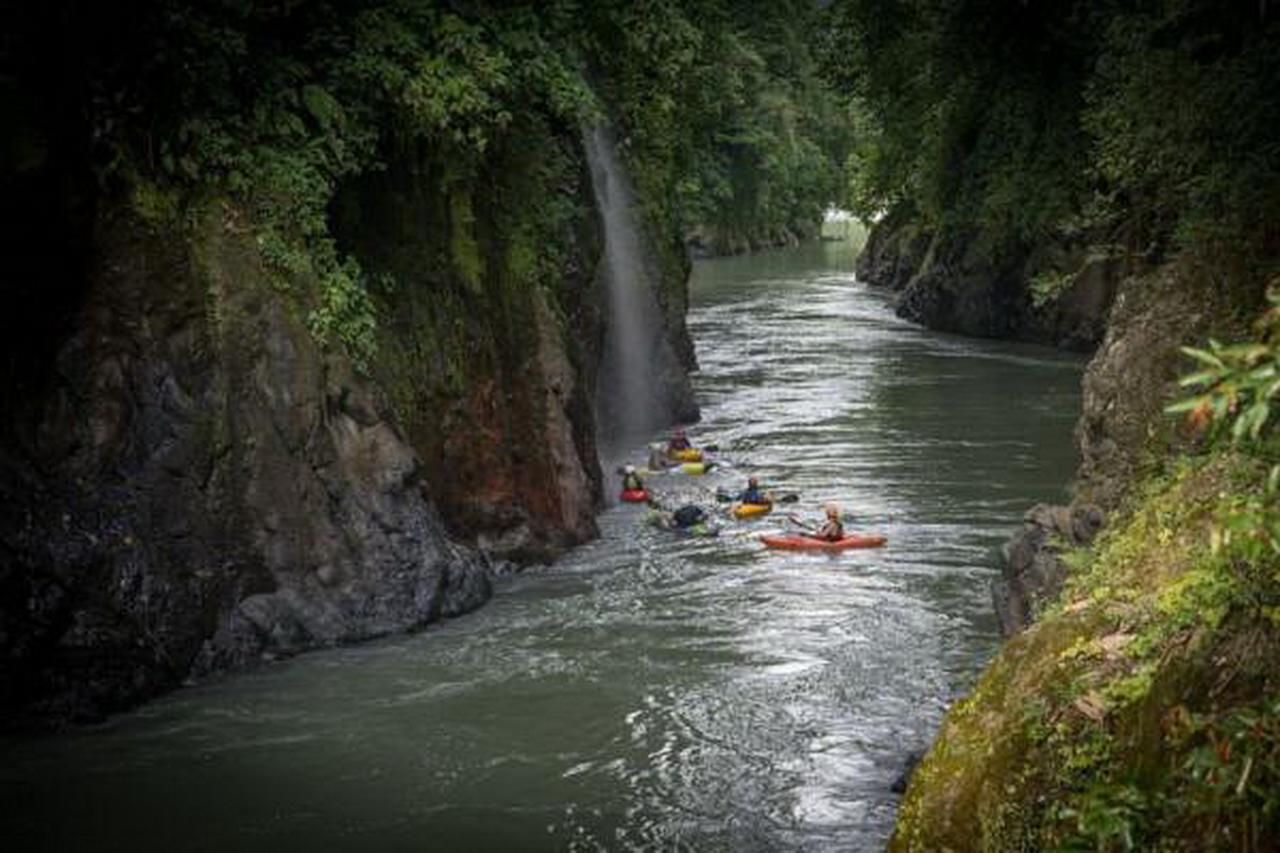 Pacuare River Lodge Bajo Tigre Exterior photo